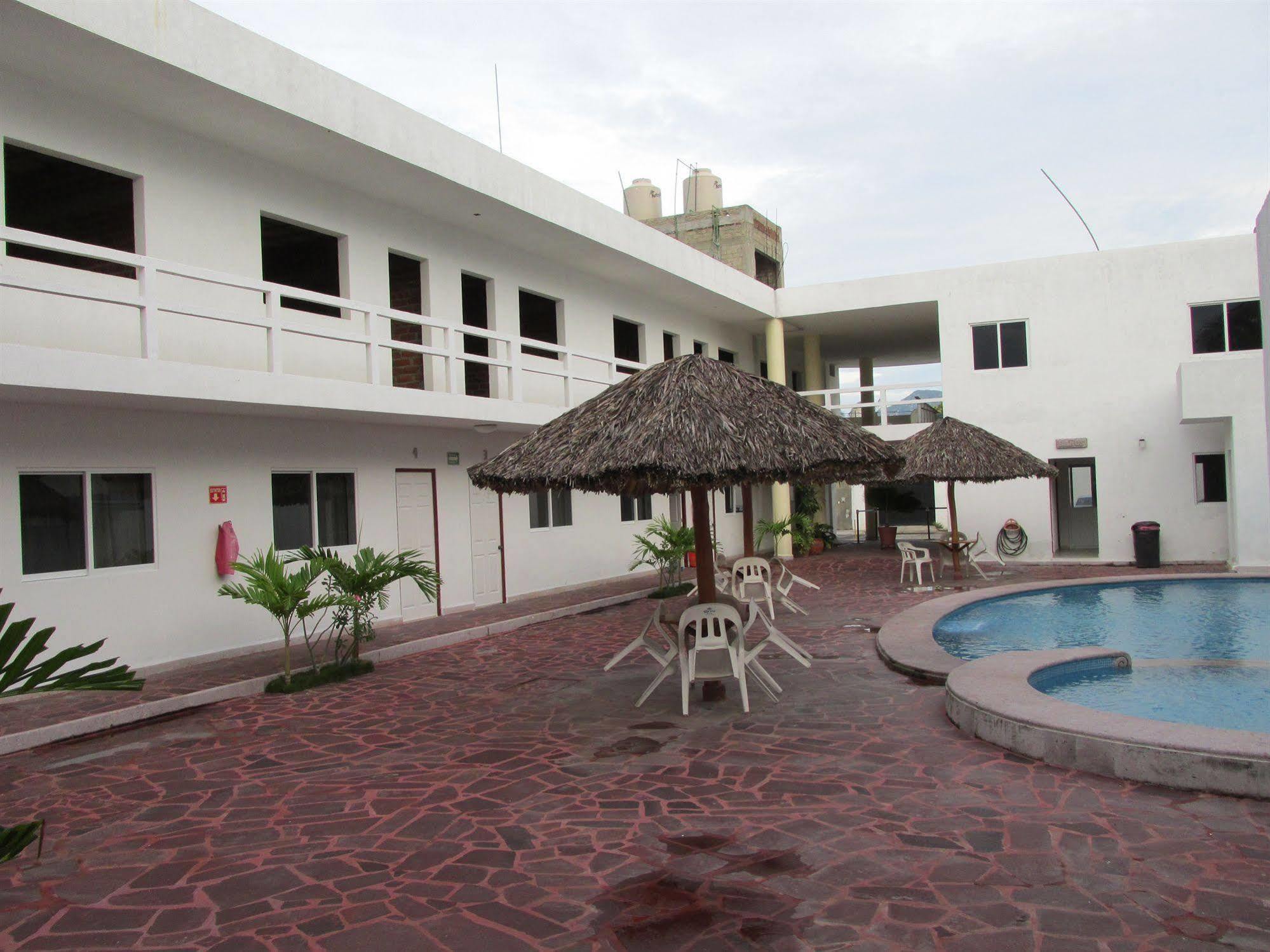 Hotel Albatros Palace Manzanillo Exterior photo